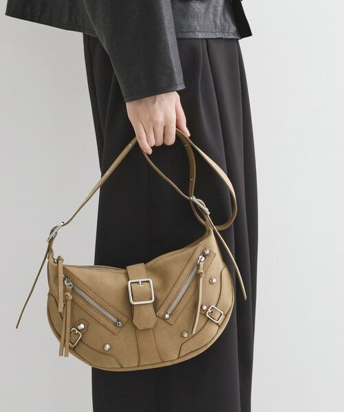 tk.TAKEO KIKUCHI / ティーケー タケオキクチ ショルダーバッグ | 【FANCYシリーズ】スタッズクレセントショルダーバッグ | 詳細16