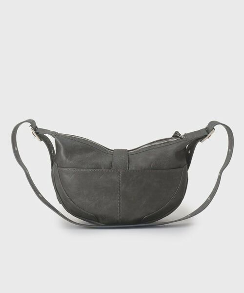 tk.TAKEO KIKUCHI / ティーケー タケオキクチ ショルダーバッグ | 【FANCYシリーズ】スタッズクレセントショルダーバッグ | 詳細30