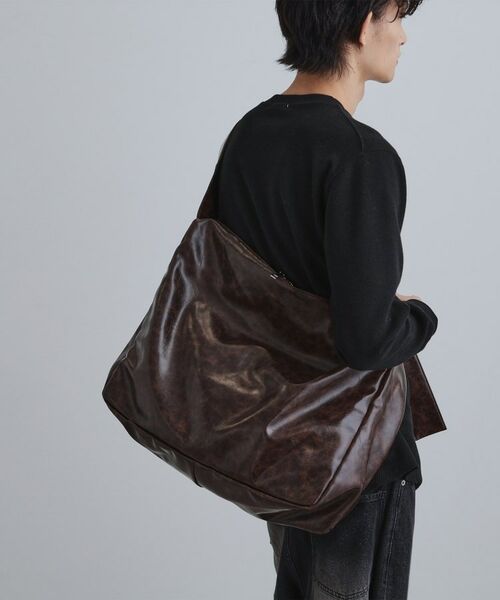 tk.TAKEO KIKUCHI / ティーケー タケオキクチ ショルダーバッグ | ルーズビッグショルダーバッグ／たすき掛け／ビッグ／A3サイズ収納可能 | 詳細28