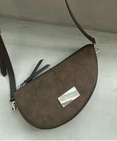 tk.TAKEO KIKUCHI / ティーケー タケオキクチ ショルダーバッグ | アシンメトリーハーフムーンショルダーバッグ