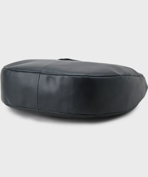 tk.TAKEO KIKUCHI / ティーケー タケオキクチ ショルダーバッグ | 【牛革使用】リアルレザーラウンドショルダーバッグ | 詳細9