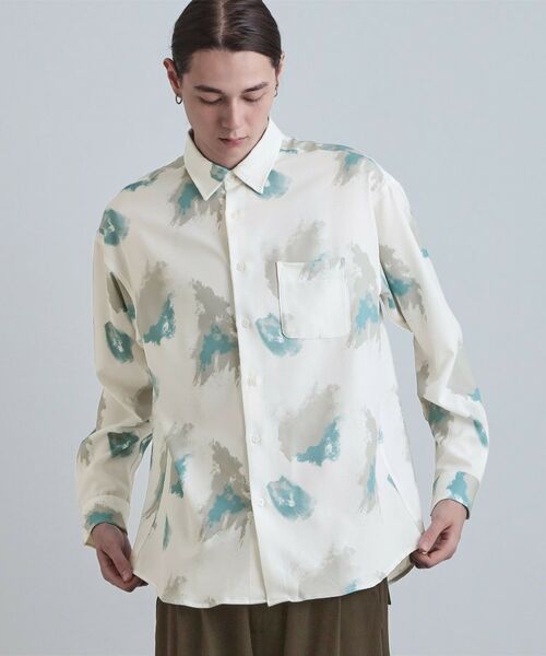 tk.TAKEO KIKUCHI / ティーケー タケオキクチ シャツ・ブラウス | スモークブラープリントシャツ（ホワイト(001)）