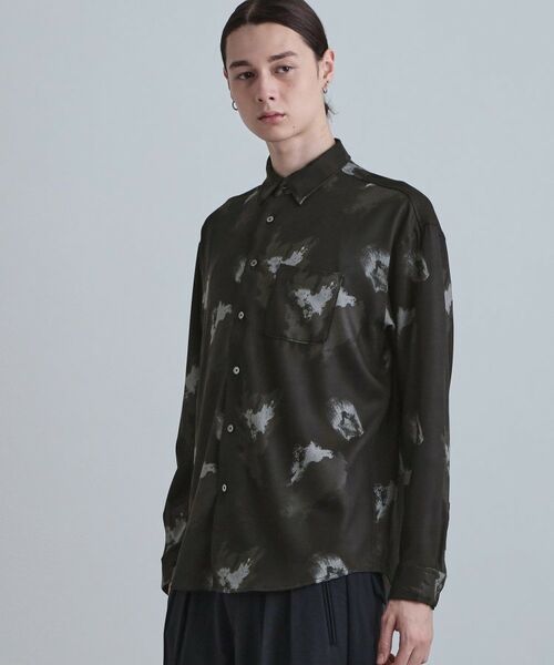 tk.TAKEO KIKUCHI / ティーケー タケオキクチ シャツ・ブラウス | スモークブラープリントシャツ（ブラック(019)）