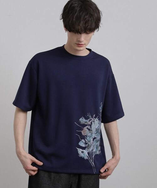 tk.TAKEO KIKUCHI / ティーケー タケオキクチ Tシャツ | リーフエンブロブラーTシャツ | 詳細10