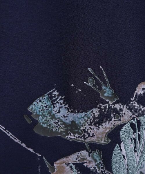 tk.TAKEO KIKUCHI / ティーケー タケオキクチ Tシャツ | リーフエンブロブラーTシャツ | 詳細13