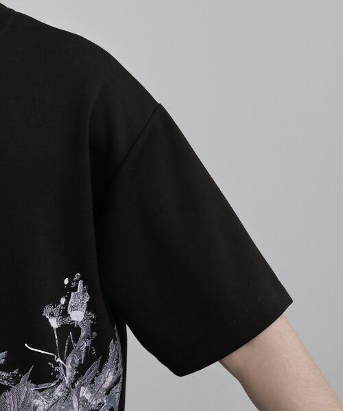 tk.TAKEO KIKUCHI / ティーケー タケオキクチ Tシャツ | リーフエンブロブラーTシャツ | 詳細18