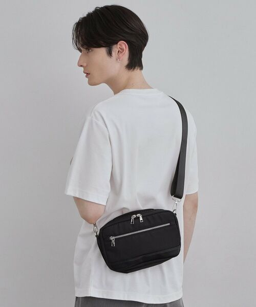 tk.TAKEO KIKUCHI / ティーケー タケオキクチ ショルダーバッグ | シュリンクミニショルダーバッグ（ブラック(019)）