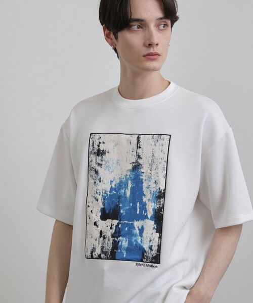 tk.TAKEO KIKUCHI / ティーケー タケオキクチ Tシャツ | コンシールドエンブロTシャツ（ホワイト(001)）