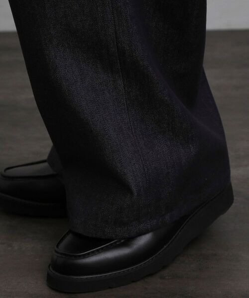 tk.TAKEO KIKUCHI / ティーケー タケオキクチ デニムパンツ | 【色褪せしにくいデニム】Comfy Fadeless Denim Seriesワイドストレートデニム | 詳細21