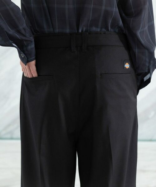 tk.TAKEO KIKUCHI / ティーケー タケオキクチ パンツ | 【別注】Dickies®　TRベルテッドパンツ | 詳細13
