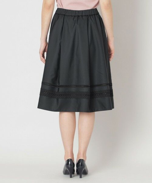 TO BE CHIC (大きいサイズ) / トゥー ビー シック (オオキイサイズ) ロング・マキシ丈スカート | 【L】ヘムボーダーレース スカート | 詳細4
