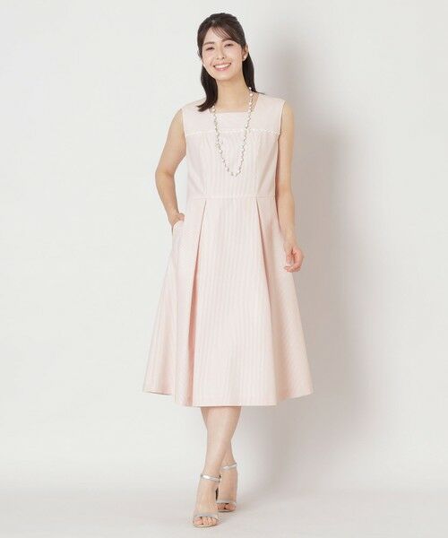 TO BE CHIC (大きいサイズ) / トゥー ビー シック (オオキイサイズ) ロング・マキシ丈ワンピース | 【L】シアサッカー ストライプワンピース | 詳細1