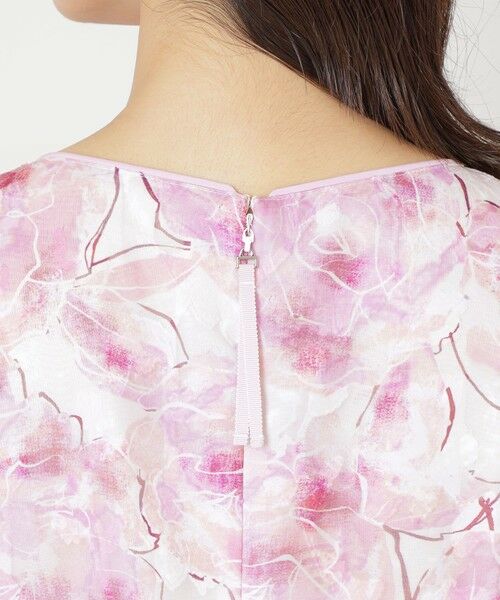 TO BE CHIC (大きいサイズ) / トゥー ビー シック (オオキイサイズ) ロング・マキシ丈ワンピース | 【L】ローズプリントジャカード ワンピース | 詳細8