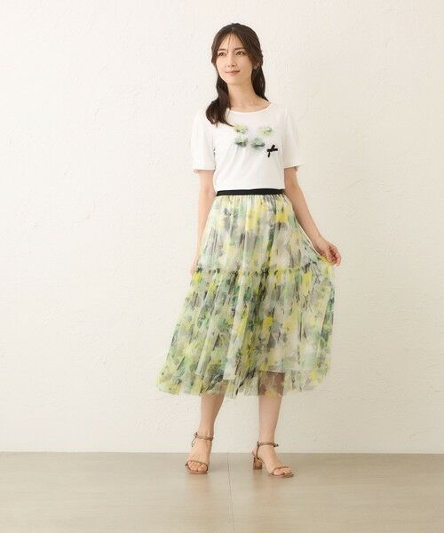 TO BE CHIC (大きいサイズ) / トゥー ビー シック (オオキイサイズ) その他トップス | 【L】ぼかしフラワーモチーフ プルオーバー | 詳細1