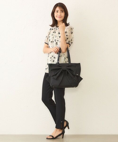 TO BE CHIC (大きいサイズ) / トゥー ビー シック (オオキイサイズ) その他トップス | 【L】ダブルフラワープリント ブラウス | 詳細3