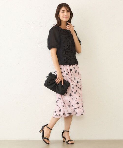 TO BE CHIC (大きいサイズ) / トゥー ビー シック (オオキイサイズ) ロング・マキシ丈スカート | 【L】ダブルフラワープリント タックスカート | 詳細1