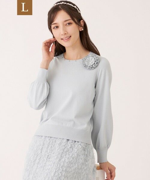 TO BE CHIC (大きいサイズ) / トゥー ビー シック (オオキイサイズ) その他トップス | 【L】ニットコサージュ プルオーバー（グレー系1）