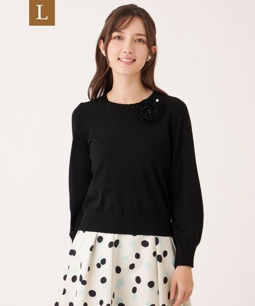 TO BE CHIC (大きいサイズ) / トゥー ビー シック (オオキイサイズ) その他トップス | 【L】ニットコサージュ プルオーバー（ブラック）