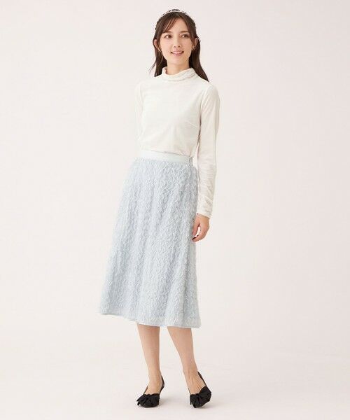 TO BE CHIC (大きいサイズ) / トゥー ビー シック (オオキイサイズ) ロング・マキシ丈スカート | 【L】フェザー刺しゅう スカート | 詳細1