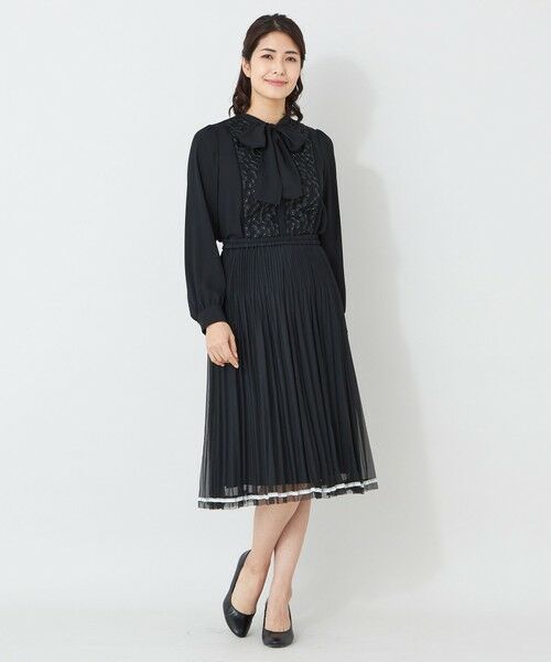 TO BE CHIC (大きいサイズ) / トゥー ビー シック (オオキイサイズ) その他トップス | 【L】フロントフラワー刺しゅう ブラウス | 詳細2