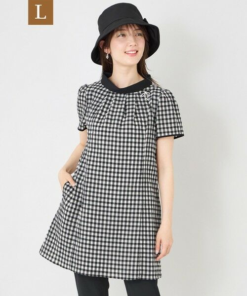 TO BE CHIC (大きいサイズ) / トゥー ビー シック (オオキイサイズ) ロング・マキシ丈ワンピース | 【L】シアーギンガム ロールネック ワンピース（オフホワイト）