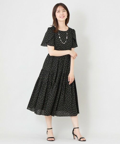 TO BE CHIC (大きいサイズ) / トゥー ビー シック (オオキイサイズ) ロング・マキシ丈ワンピース | 【L】ウェーブローン エアリーティアードドレス | 詳細1