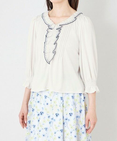 TO BE CHIC (大きいサイズ) / トゥー ビー シック (オオキイサイズ) その他トップス | 【L】スムースフリル刺しゅう カットソー | 詳細5