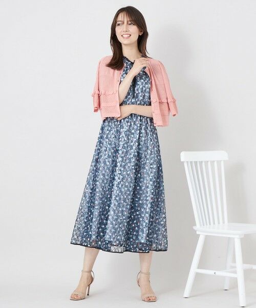 TO BE CHIC (大きいサイズ) / トゥー ビー シック (オオキイサイズ) ロング・マキシ丈ワンピース | 【L】シアーラッセルプリントフレアドレス | 詳細1
