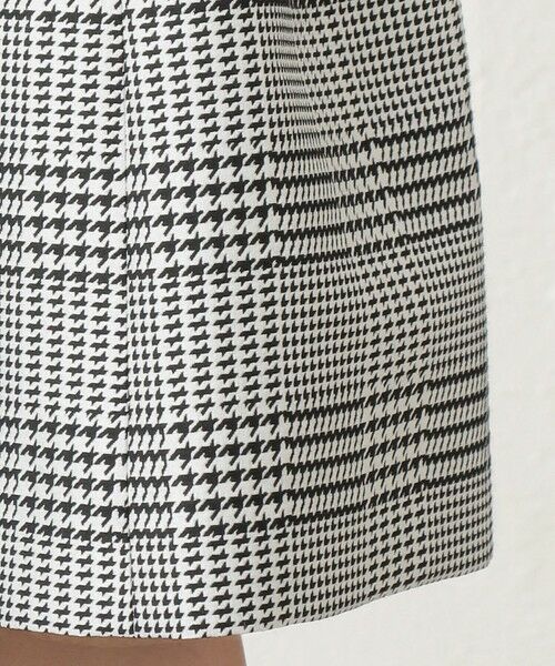 人気満点 Sale 41 Off L グレンジャガードワンピース To Be Chic 大きいサイズ サンヨー エルサイズ ワンピース シャツ ワンピース ブラック ベージュ Rba E 送料無料 Rakuten Fashion 最安値 Donaldsoneducation Com