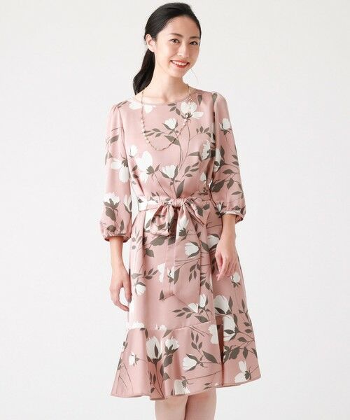 セール フラワーサテンワンピース ロング マキシ丈ワンピース To Be Chic トゥー ビー シック ファッション通販 タカシマヤファッションスクエア