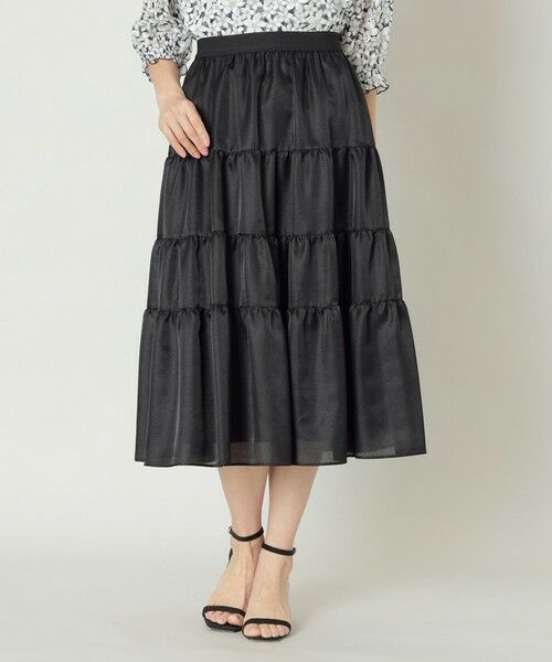 TO BE CHIC/トゥー ビー シック ブライトサテンティアード スカート ブラック1 40 TO BE CHIC/トゥー ビー シック ブライトサテンティアード スカート ブラック1 40