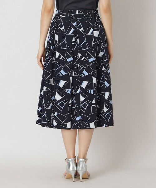 TO BE CHIC / トゥー ビー シック ロング・マキシ丈スカート | セイルプリント タックスカート | 詳細5