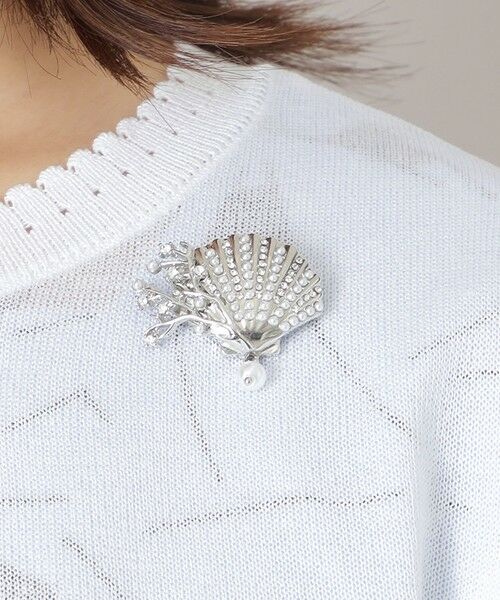 TO BE CHIC/トゥー ビー シック シェルブローチ シルバー1 - TO BE CHIC/トゥー ビー シック シェルブローチ シルバー1 -