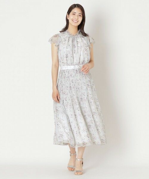 TO BE CHIC / トゥー ビー シック ロング・マキシ丈ワンピース | フラワーリボンプリント ギャザードレス | 詳細1