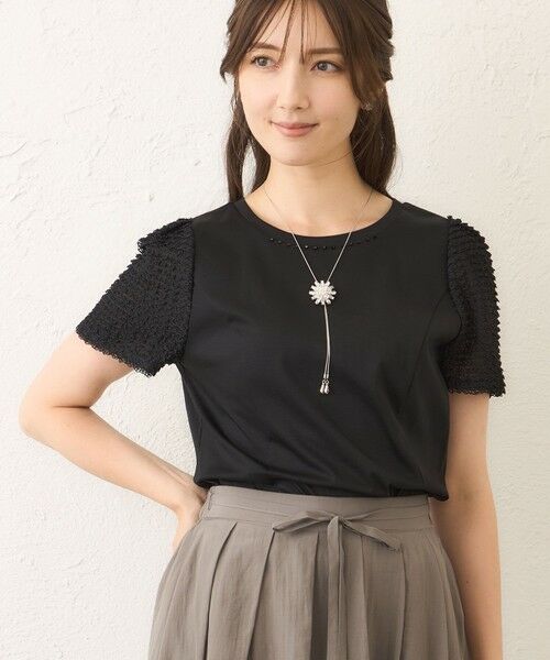 TO BE CHIC/トゥー ビー シック コマフリル カットソーコンビプルオーバー ブラック1 42 TO BE CHIC/トゥー ビー シック コマフリル カットソーコンビプルオーバー ブラック1 42