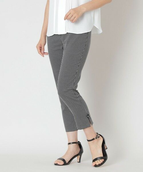 TO BE CHIC/トゥー ビー シック ウインドウペン スリムパンツ ブラック1 42 TO BE CHIC/トゥー ビー シック ウインドウペン スリムパンツ ブラック1 42