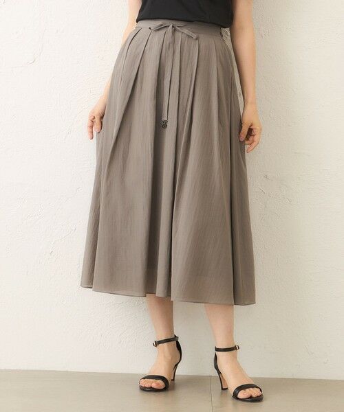 TO BE CHIC/トゥー ビー シック ライトローン タックフレアスカート ベージュ6 40 TO BE CHIC/トゥー ビー シック ライトローン タックフレアスカート ベージュ6 40