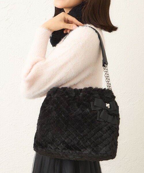 TO BE CHIC / トゥー ビー シック メッセンジャーバッグ・ウエストポーチ | ダイヤ柄フェイクファー ショルダーバッグ | 詳細1