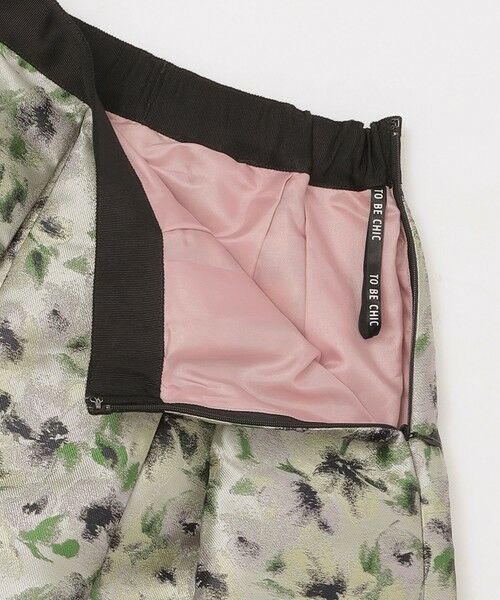 TO BE CHIC / トゥー ビー シック ロング・マキシ丈スカート | アンティークフラワー刺しゅう タックスカート | 詳細7