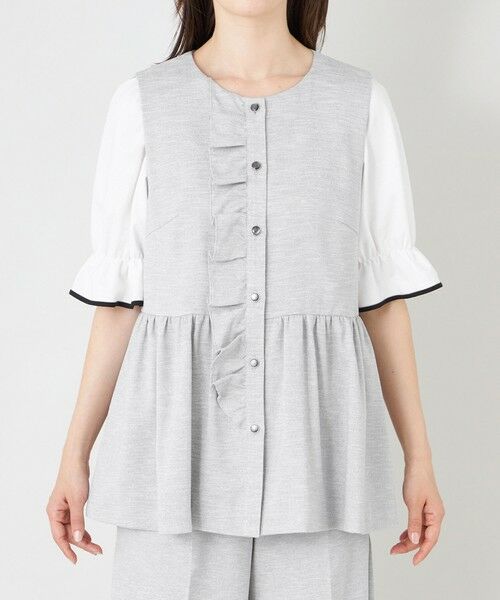 TO BE CHIC / トゥー ビー シック ノーカラージャケット | サマーコンフォート リュクスフリル ジレ | 詳細3