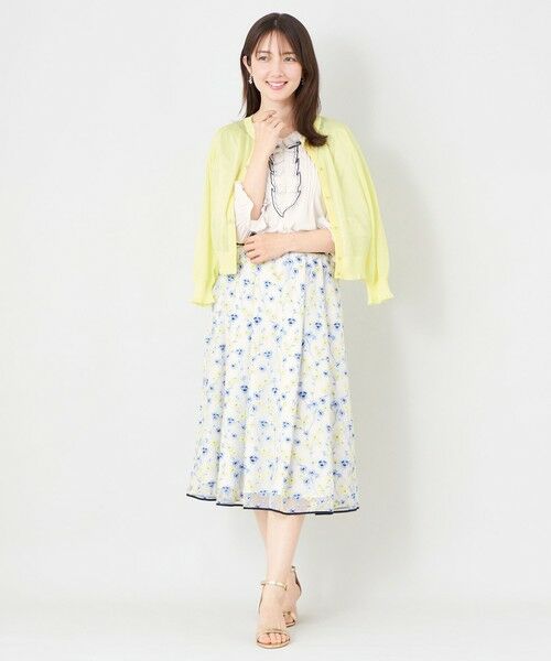 TO BE CHIC / トゥー ビー シック ロング・マキシ丈スカート | カモミール刺しゅう チュールフレアスカート | 詳細3