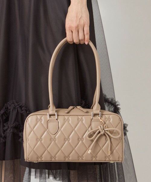 TO BE CHIC / トゥー ビー シック メッセンジャーバッグ・ウエストポーチ | リボンダイヤキルト ボストンバッグ | 詳細3