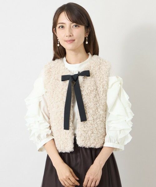 TO BE CHIC / トゥー ビー シック ノーカラージャケット | エアリーカールファー ショートジレ(ベージュ1)