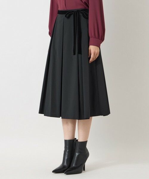 TO BE CHIC / トゥー ビー シック ロング・マキシ丈スカート | コンパクトタフタ BOXタックスカート | 詳細8