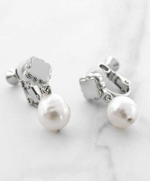 CLOVER & PEARL EARINGS 淡水バロックパールイヤリング （ピアス