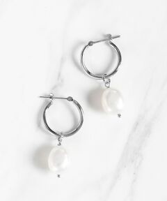 【WEB限定】PETAL HOOP PIERCED EARRINGS K10 淡水パール ピアス