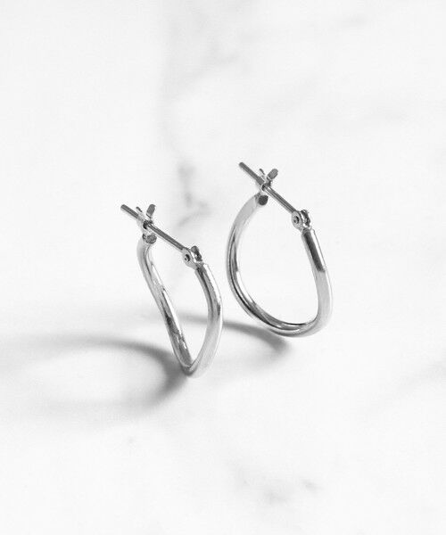 TOCCA / トッカ ピアス・イヤリング | 【WEB限定】PETAL HOOP PIERCED EARRINGS K10 淡水パール ピアス | 詳細3