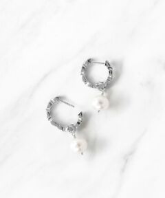 【WEB限定】DAISY PETAL HOOP PIERCED EARRINGS K10ホワイトゴールド 淡水パール 2WAYピアス