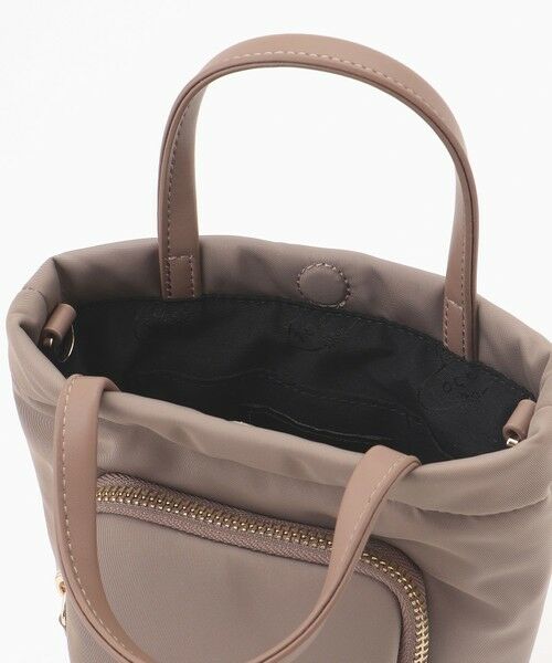 ［確約 miyuuさま］TOCCA 【撥水】COLLIS NYLONマルチバッグ 撥水】COLLIS NYLON MULTIBAG マルチバッグ / TOCCA