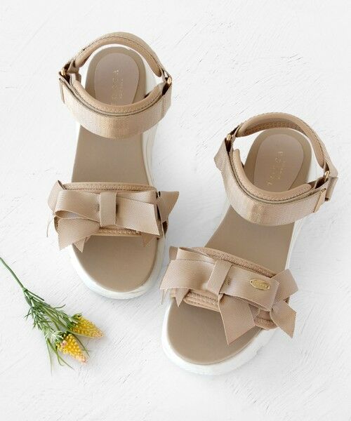 TOCCA/トッカ RIBBON SPORTS SANDALS サンダル ベージュ系 S TOCCA/トッカ RIBBON SPORTS SANDALS サンダル ベージュ系 S